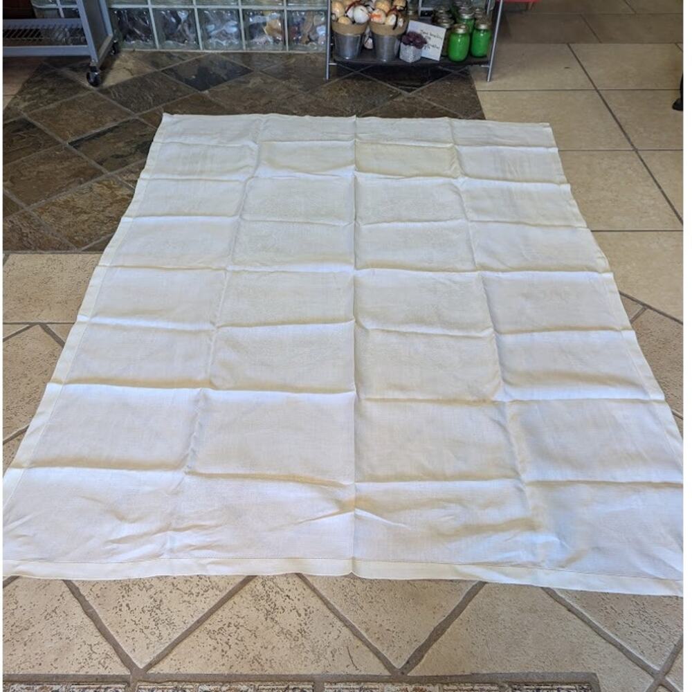 Linen tablecloth FLORAL Jacquard Nice edge 60" x 76" rectangle white